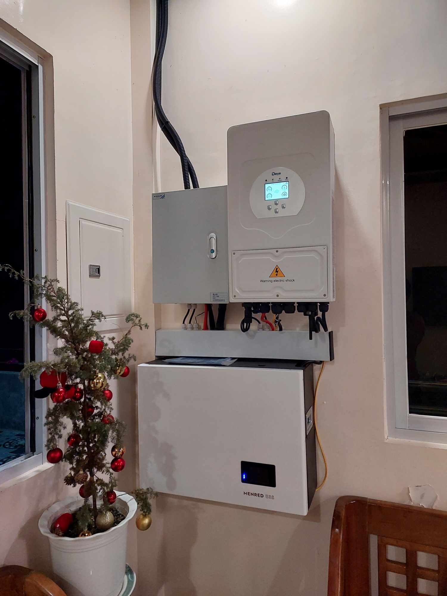 Deye 5kw Hybrid Inverter